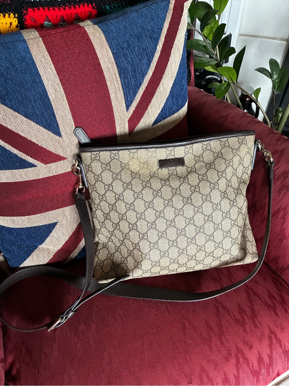 Gucci Beige GG Supreme Crossbody with Dark Brown Leather Strap